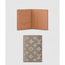 루이비통 여권지갑 M82721
