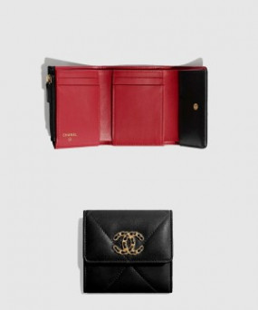 샤넬19 스몰 플랩 반지갑 AP1064