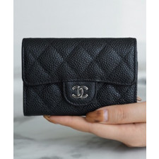 샤넬 클래식 똑딱이 카드슬립 카드지갑 캐비어 은장 AP0214