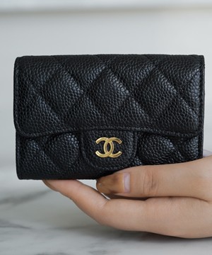 샤넬 클래식 똑딱이 카드슬립 카드지갑 캐비어 금장 AP0214