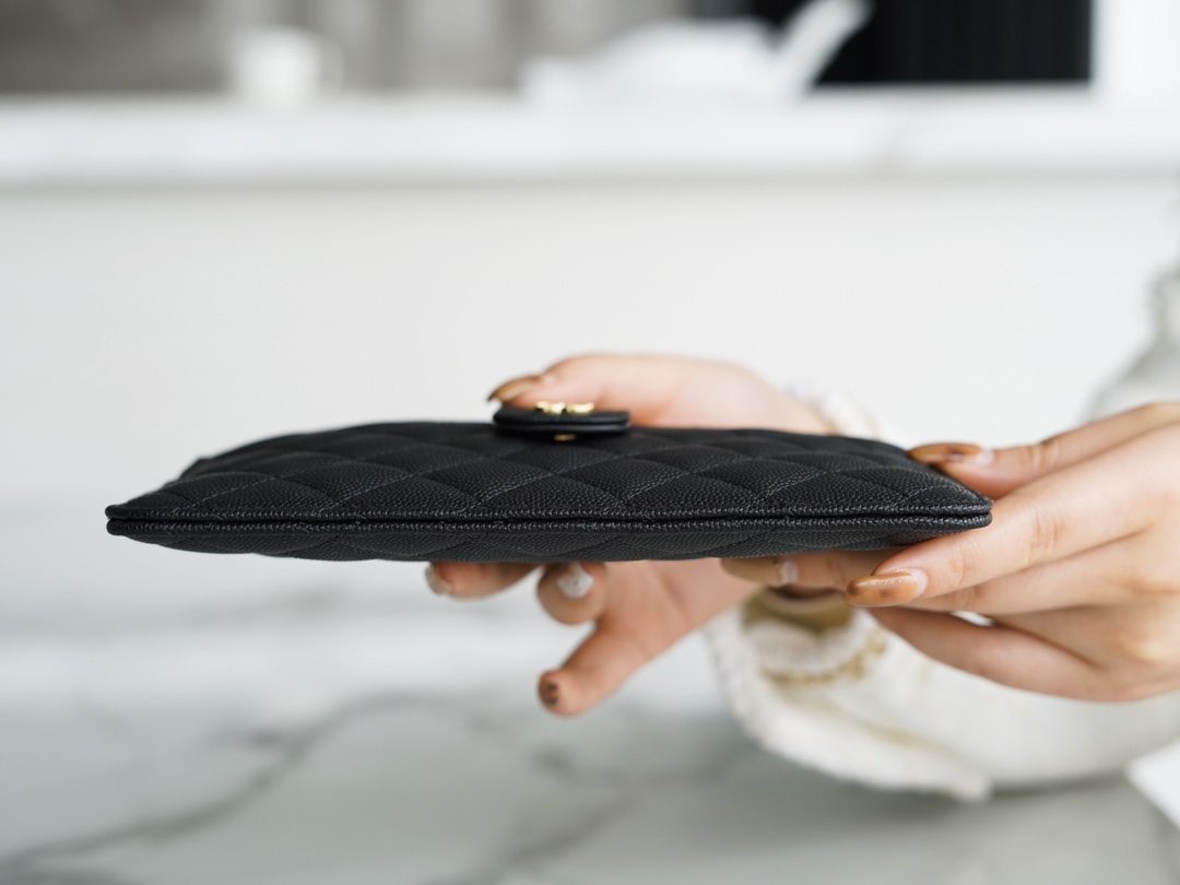 샤넬 장지갑 캐비어 금장 AP6616