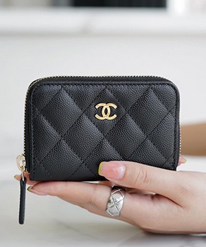 샤넬 클래식 지퍼 동전 지갑 캐비어 금장 AP0216
