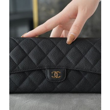 샤넬 똑딱이 장지갑 캐비어 금장 AP0241