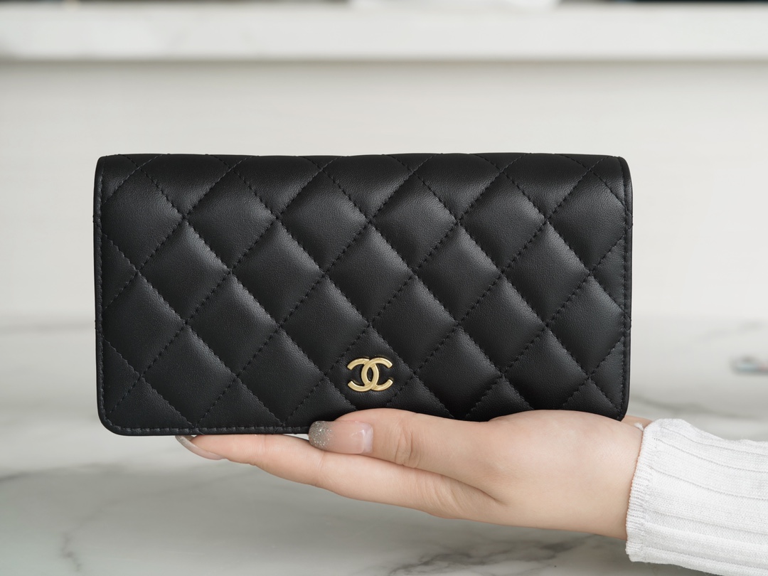 샤넬 플랩 장지갑 램스킨 금장 A31509