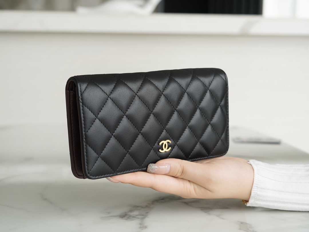 샤넬 플랩 장지갑 램스킨 금장 A31509