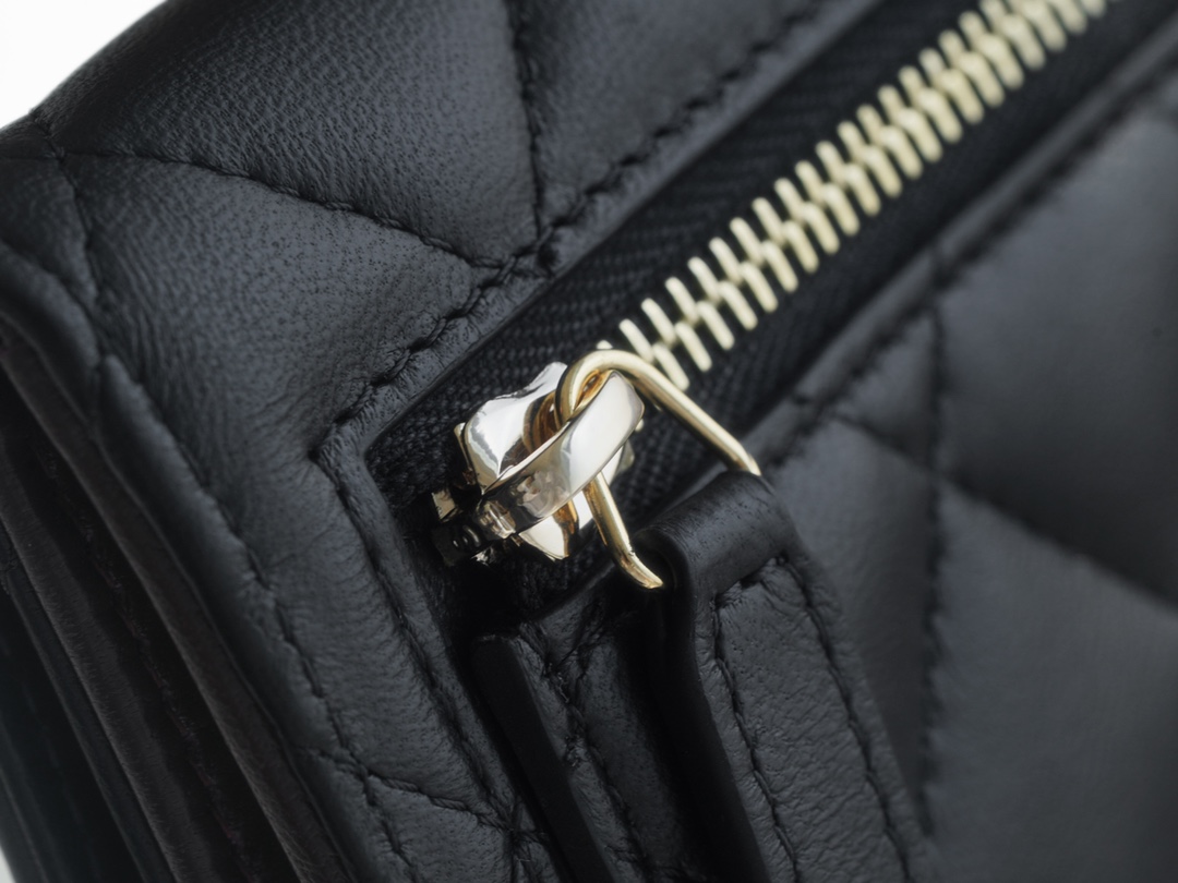 샤넬 클래식 체인 카드지갑 램스킨 금장 AP0238