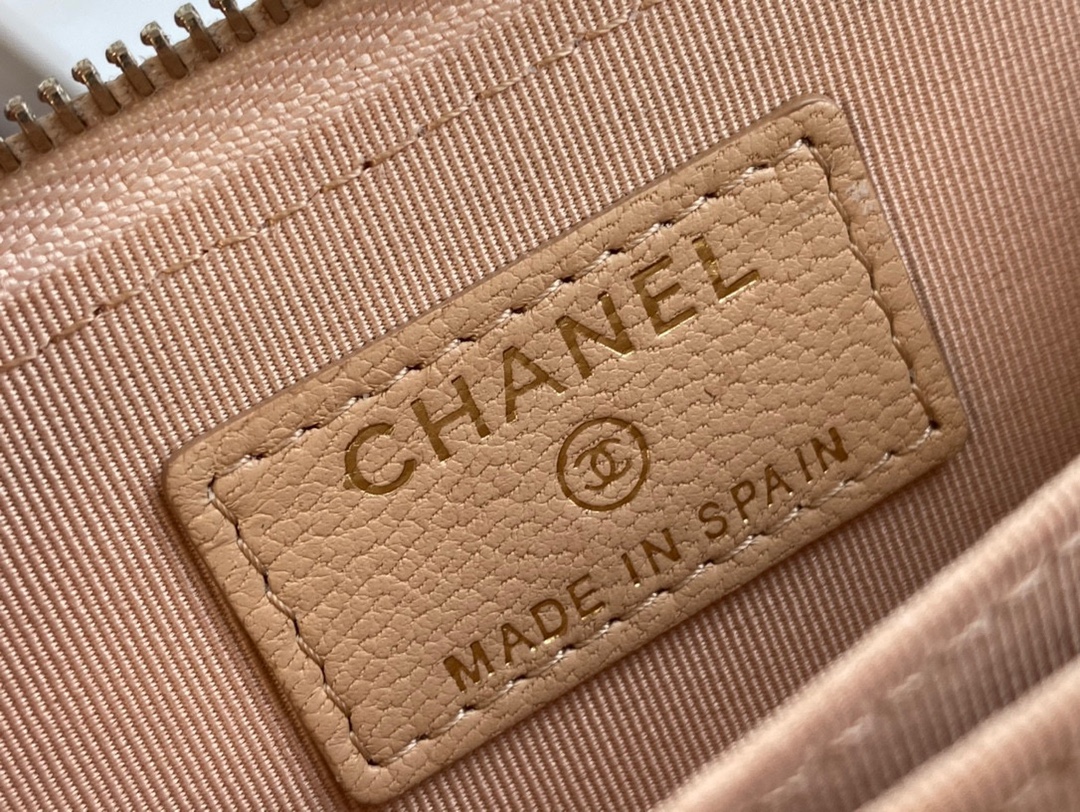 샤넬 19 지퍼 코인 지갑 램스킨 금장 베이지 AP0949