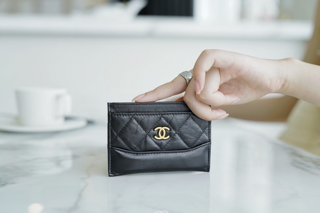 샤넬 가브리엘 카드 지갑 금장 A66310