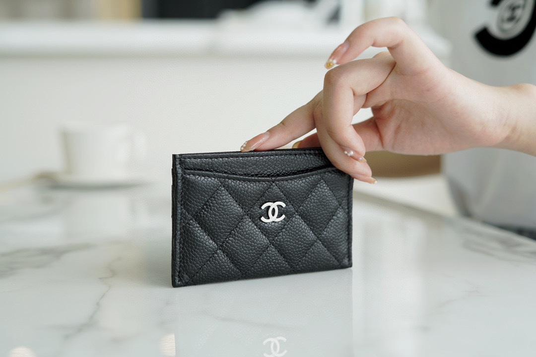 샤넬 클래식 카드지갑 캐비어 은장 블랙 AP0213