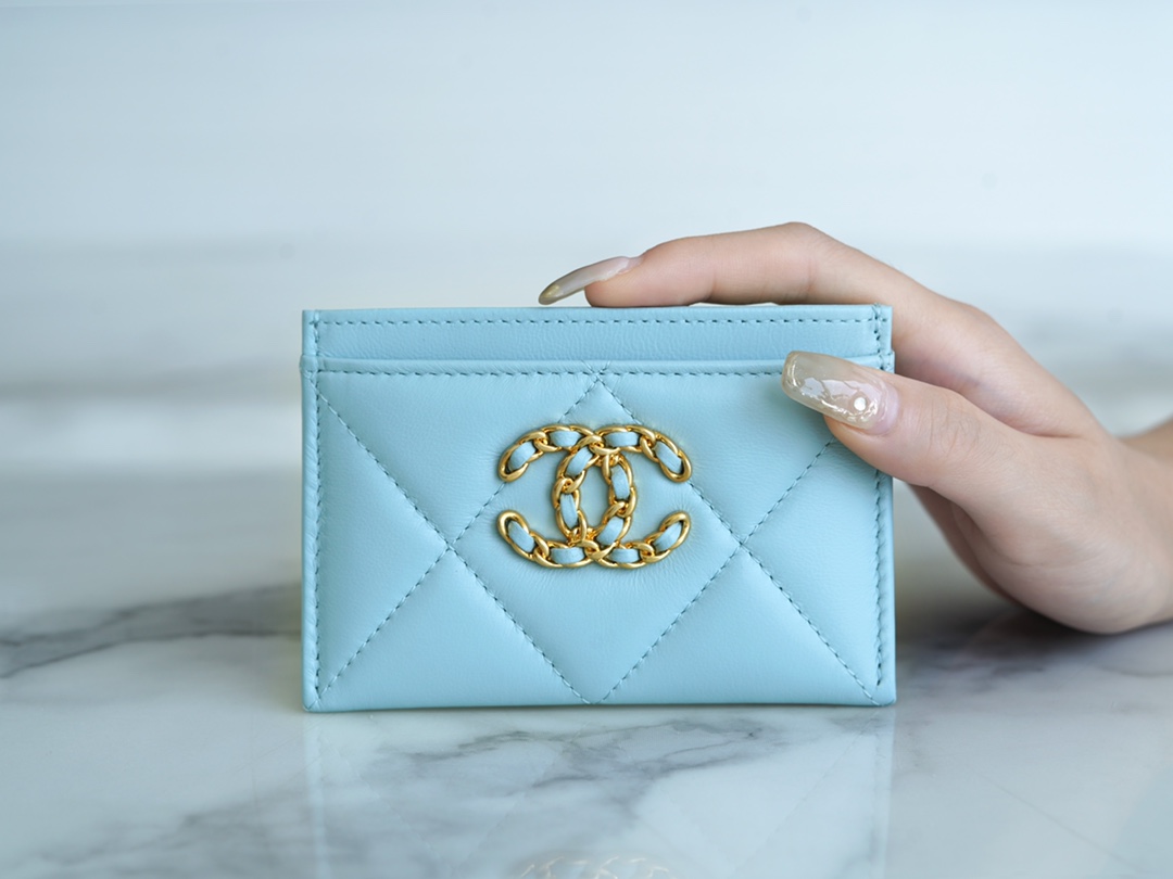샤넬 카드 지갑 램스킨 금장 스카이 AP1167