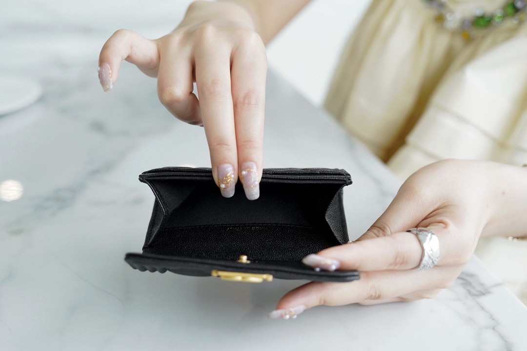 샤넬 보이 플랩 체인 카드지갑 캐비어 금장