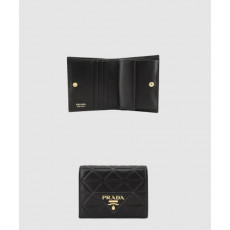 프라다 모노크롬 카드지갑 1M0204