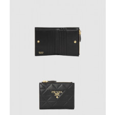 프라다 사피아노 가죽 반지갑 1ML050
